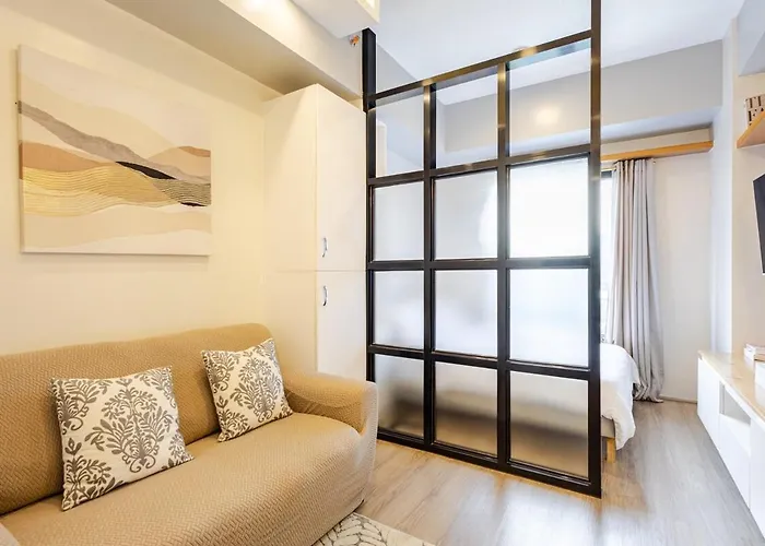 Apartment Fully Furnished Minimalist Unit Near It Park *