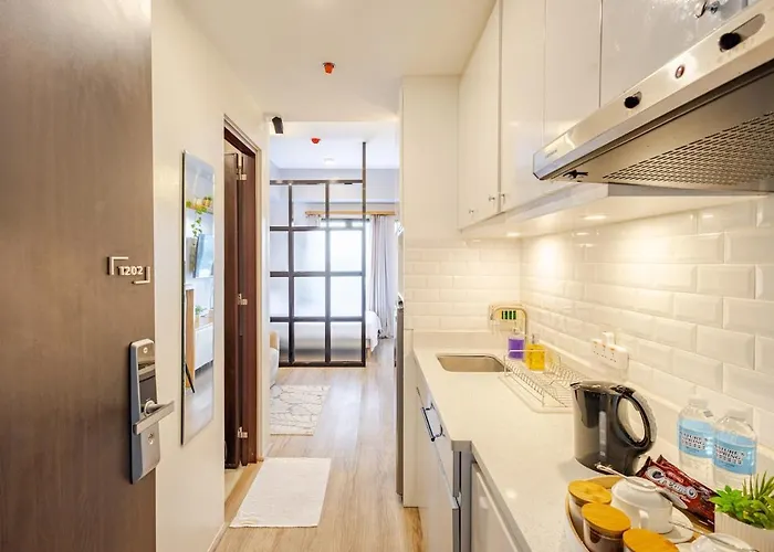 Apartment Fully Furnished Minimalist Unit Near It Park