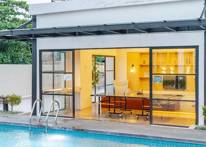 Fully Furnished Minimalist Unit Near It Park Apartment